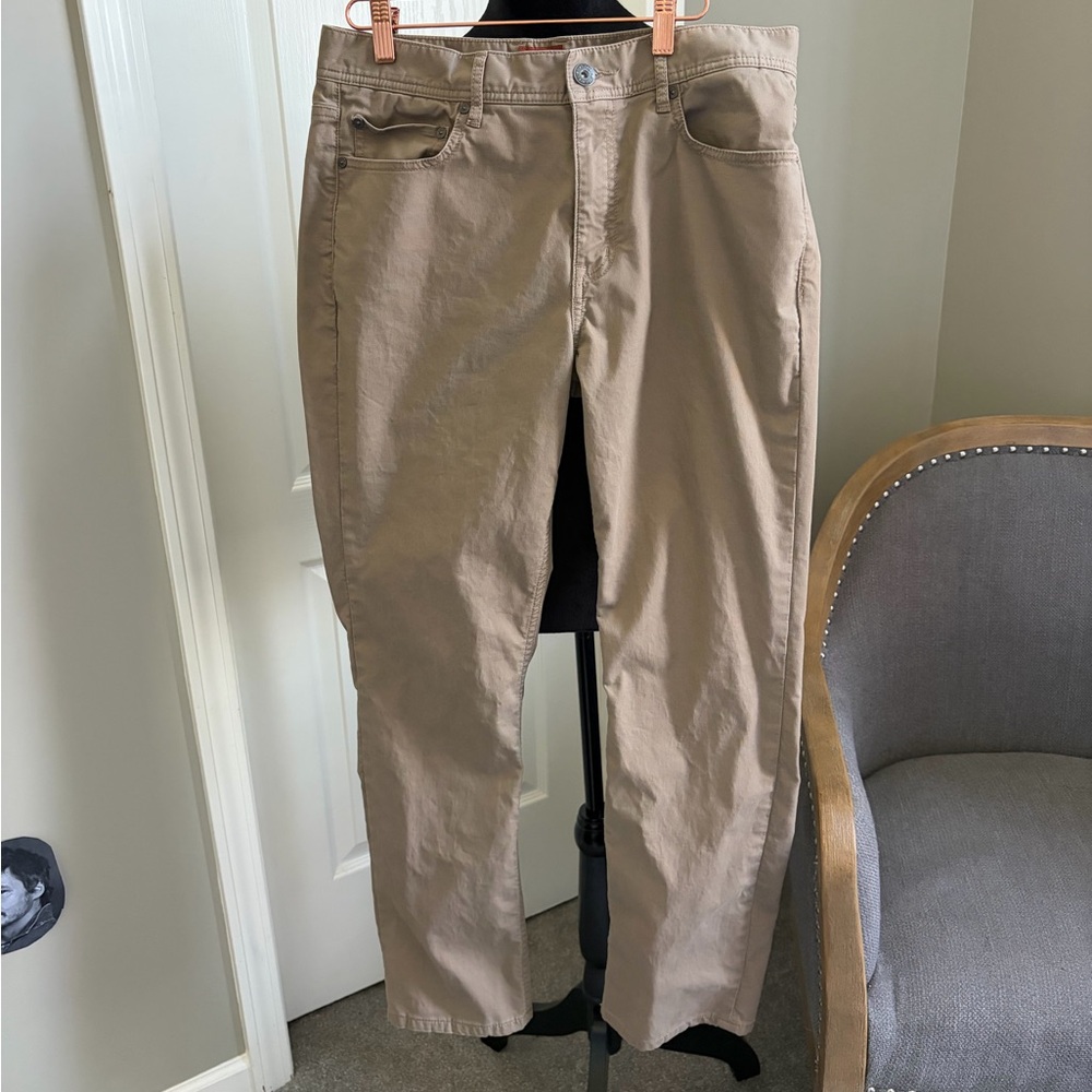 Classic Tan Straight Men's Jeans